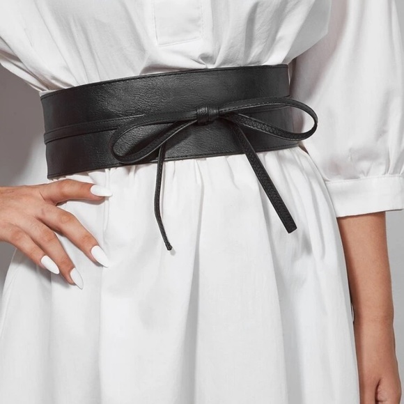 SHEIN Accessories - Free w Purchase! - Faux Leather Self Tie Wrap Belt
